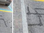 Svastica su parcheggio disabili a Lugo: Sindaco e Anpi condannano "il gesto vergognoso"