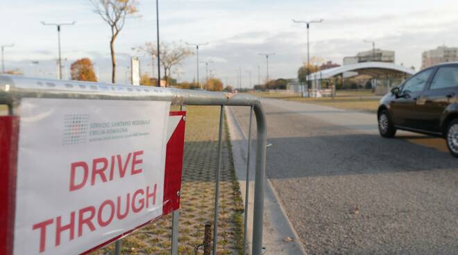 Tamponi drive through 