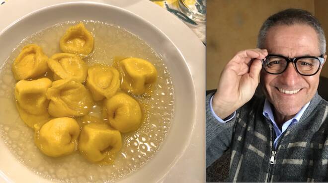 Cappelletti in brodo