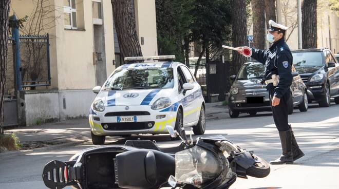 Scontro tra un’auto e una moto a Faenza: grave centauro 51enne