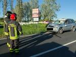 Alfonsine. Grave incidente stradale lungo la Reale. Camion perde lamiere che investono un’auto