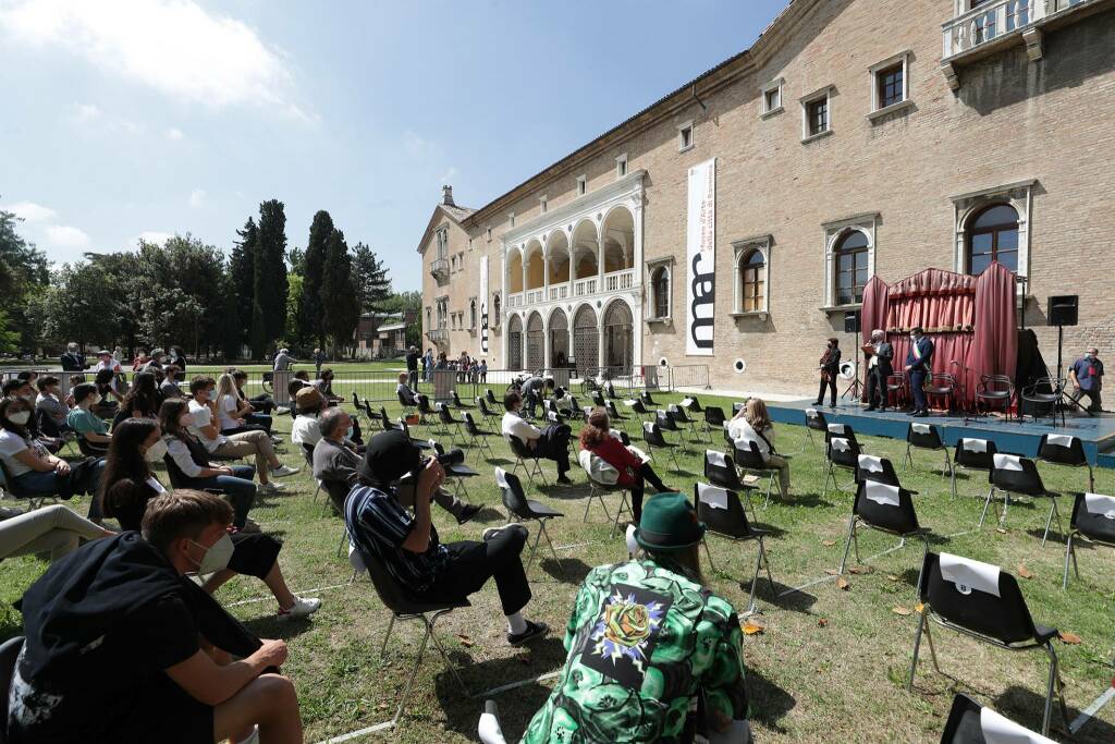 Mar Ravenna. Inaugurato ingresso dai Giardini Pubblici e nuove acquisizioni: Bansky e Longhi