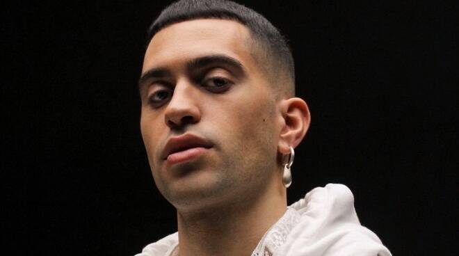 Mahmood (foto dal profilo Facebook ufficiale)