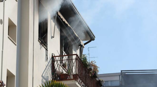 incendio  Via Bagioli ravenna