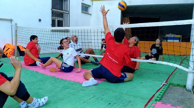 sitting volley 