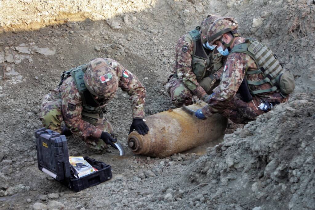 Operazioni di disinnesco del residuato bellico a Granarolo Faentino