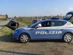 Con la Polizia alle calcagna sfrecciano da Faenza a Bagnacavallo e speronano un'auto, ma finiscono nel fosso: presi due ladri