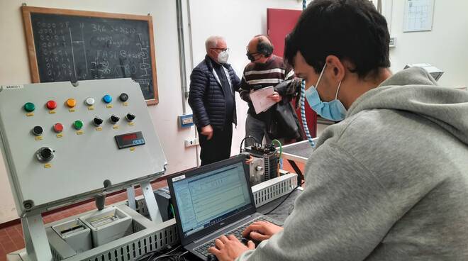 Inaugurato il laboratorio Plc-Controllore Logico Programmabile alla Scuola Pescarini di Ravenna