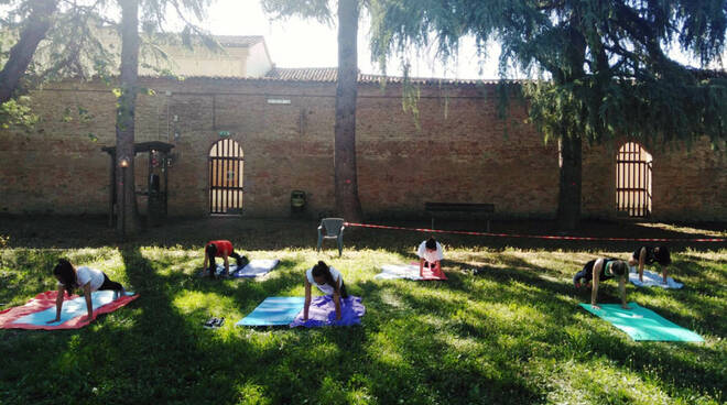 danza - yoga al parco - Bagnacavallo 