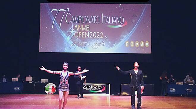 Folk Romagnolo. Alice Piraccini e Stefano Bandoli campioni italiani di danza sportiva