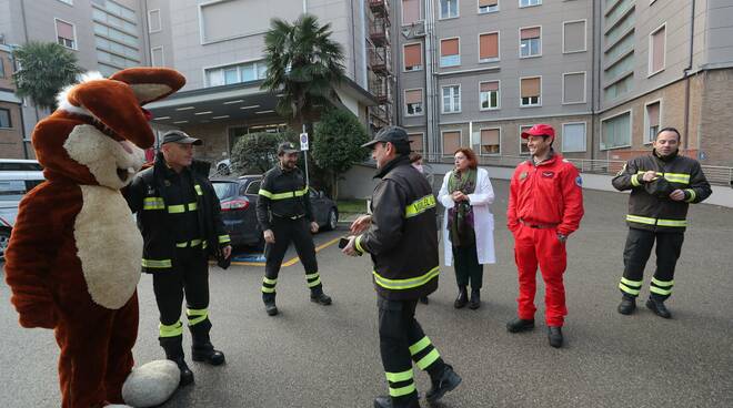 vigili del fuoco - doni pediatria 2022