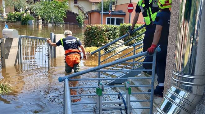 Protezione civile Lazio al lavoro a Cervia - post alluvione