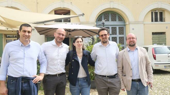 Michele de Pascale, Luigi Tosiani, Elly Schlein, Alessandro Barattoni e Igor Taruffi