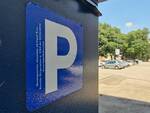 parcheggio strisce stalli blu