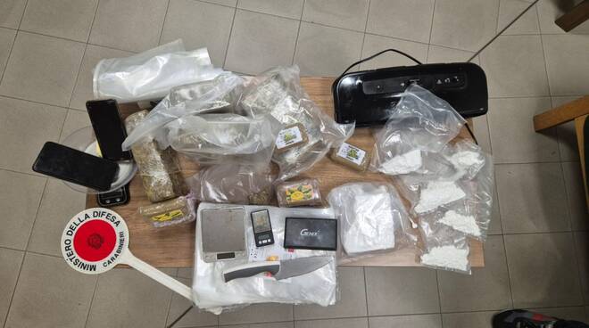 6 chili di droga in casa arrestata coppia di Santerno