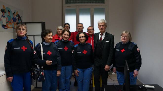 Volontari Croce Rossa Ravenna Ambulatorio solidarietà 